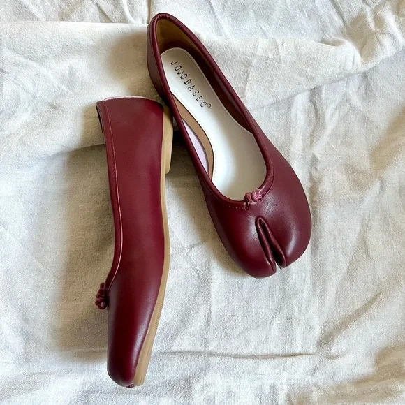 Leather Tabi Flats - Picture 3 of 6